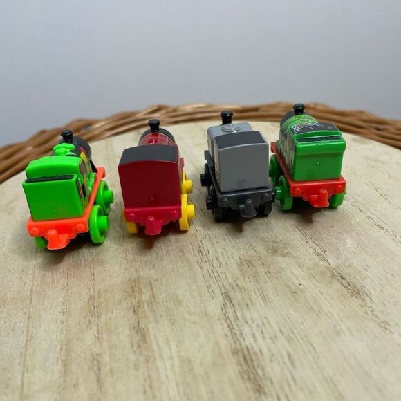 Thomas & Friends Minis Toy Train Engine Classic Percy Luke Victor Henry Set Lot - Picture 3 of 9